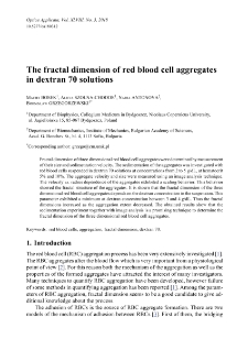 The fractal dimension of red blood cell aggregates in dextran 70 solutions